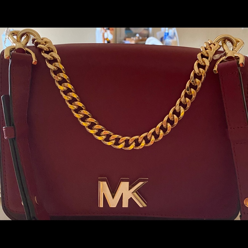 Michael Kors Mott Chain Swag Shoulder Bag Maroon